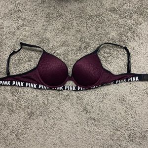 Cheetah 🐆 Print VS Pink Bra